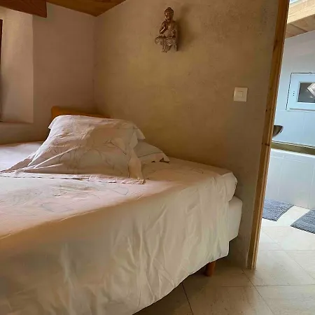 Prahna Cozy Attic Loft For 5 Persone Appartamento